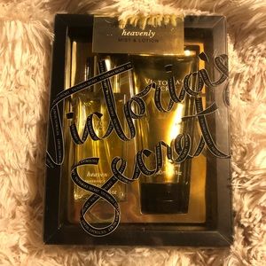 Victoria’s Secret Heavenly Mist & Lotion